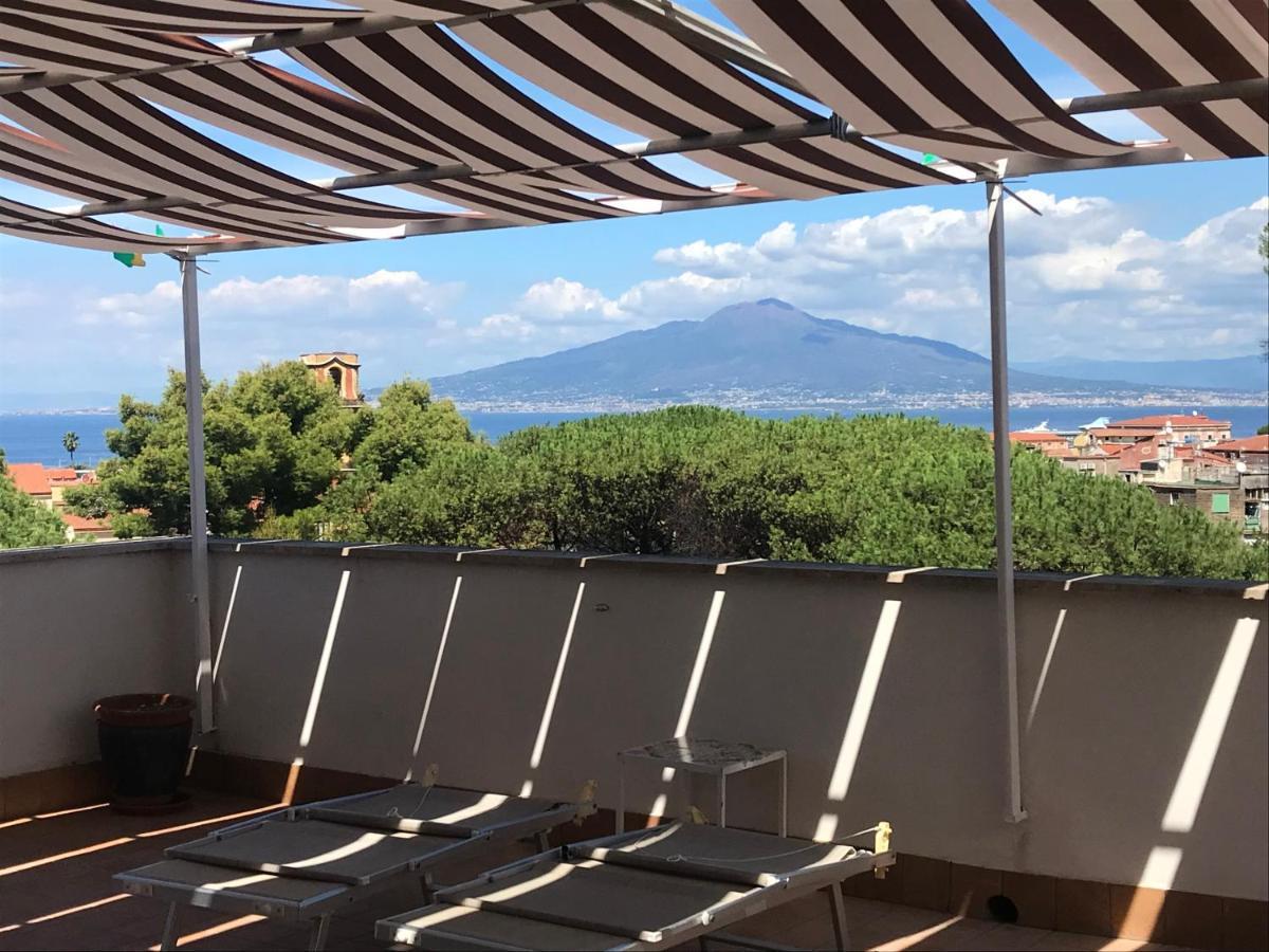 Casa Bice Amazing View Of Vesuvius Leilighet Sorrento Eksteriør bilde