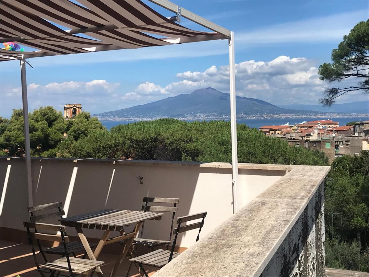 Casa Bice Amazing View Of Vesuvius Leilighet Sorrento Eksteriør bilde